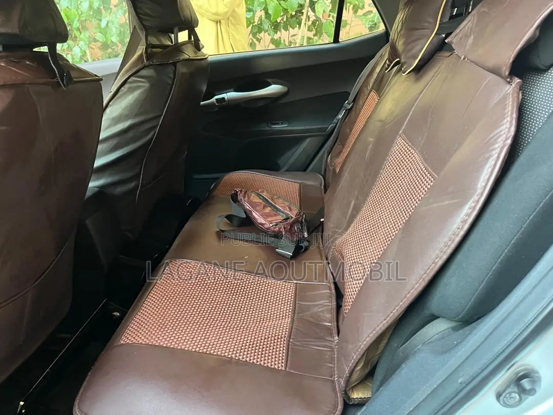 Toyota Auris 2012 Gris