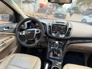 Ford Escape 2015 Gris