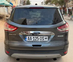 Ford Escape 2015 Gris