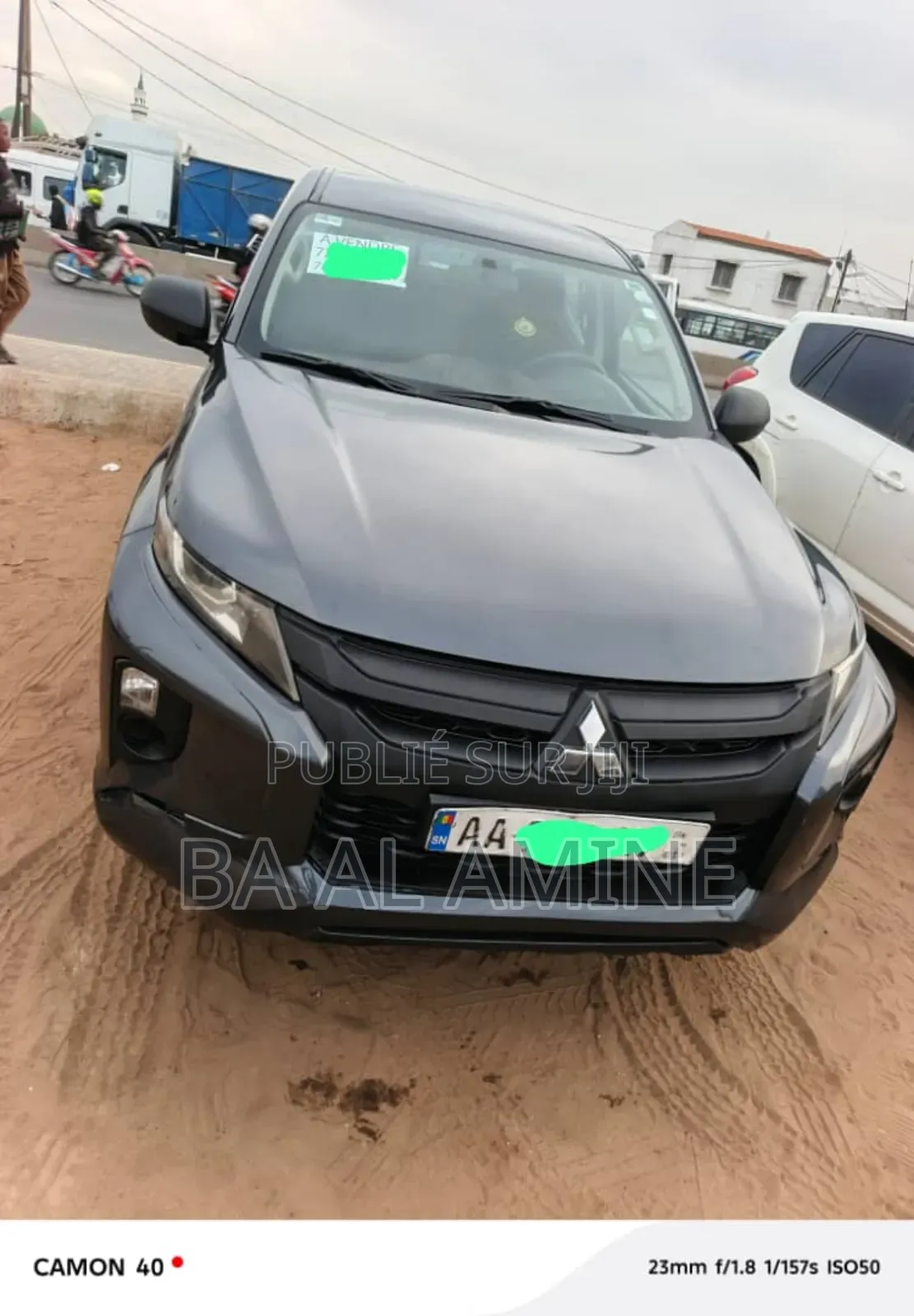 Mitsubishi L200 2022 Gris