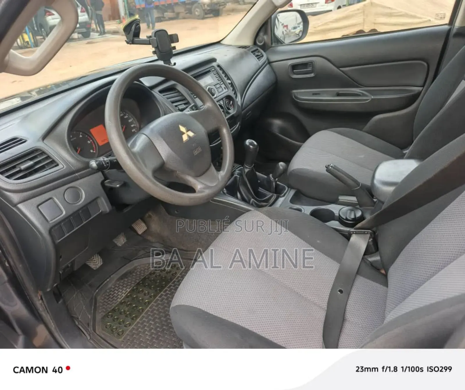 Mitsubishi L200 2022 Gris