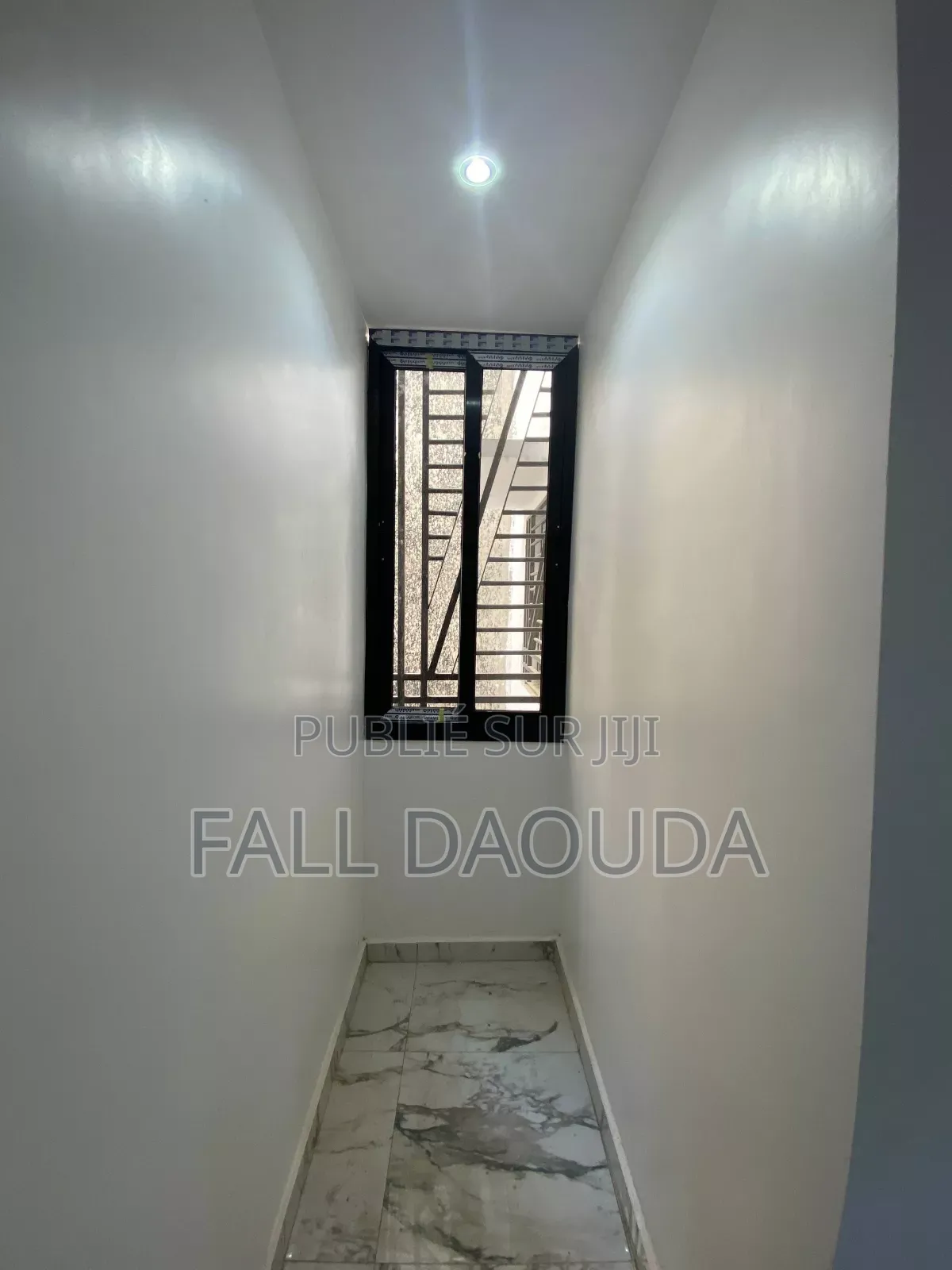 2chbre Appartement dans 8 Appartement À, Grand Dakar à Louer