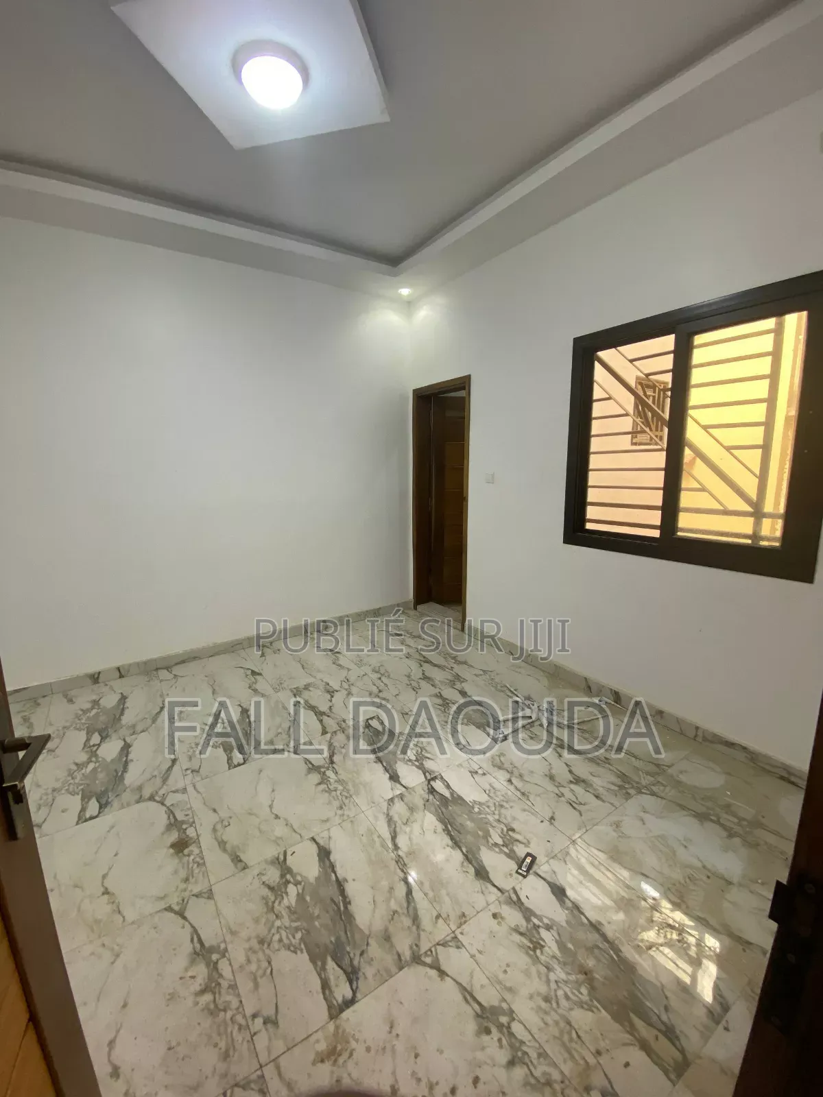 2chbre Appartement dans 8 Appartement À, Grand Dakar à Louer