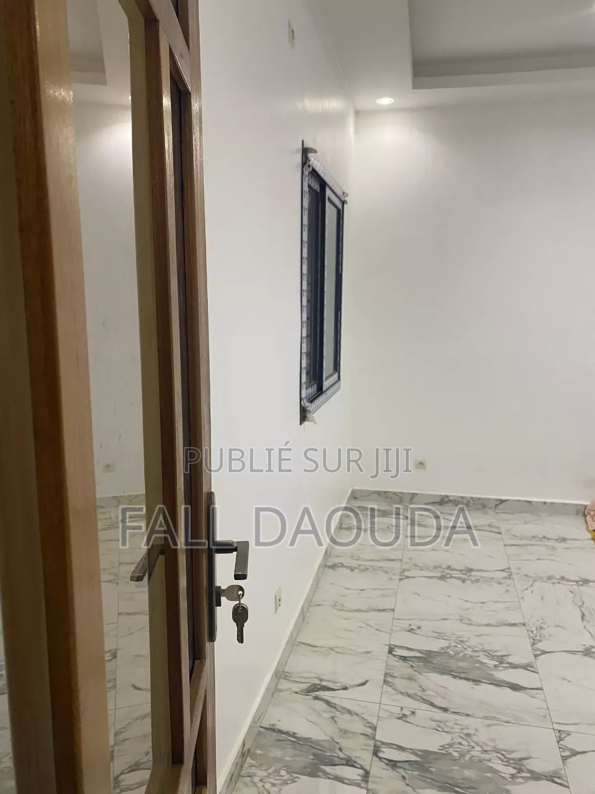 2chbre Appartement dans 8 Appartement À, Grand Dakar à Louer