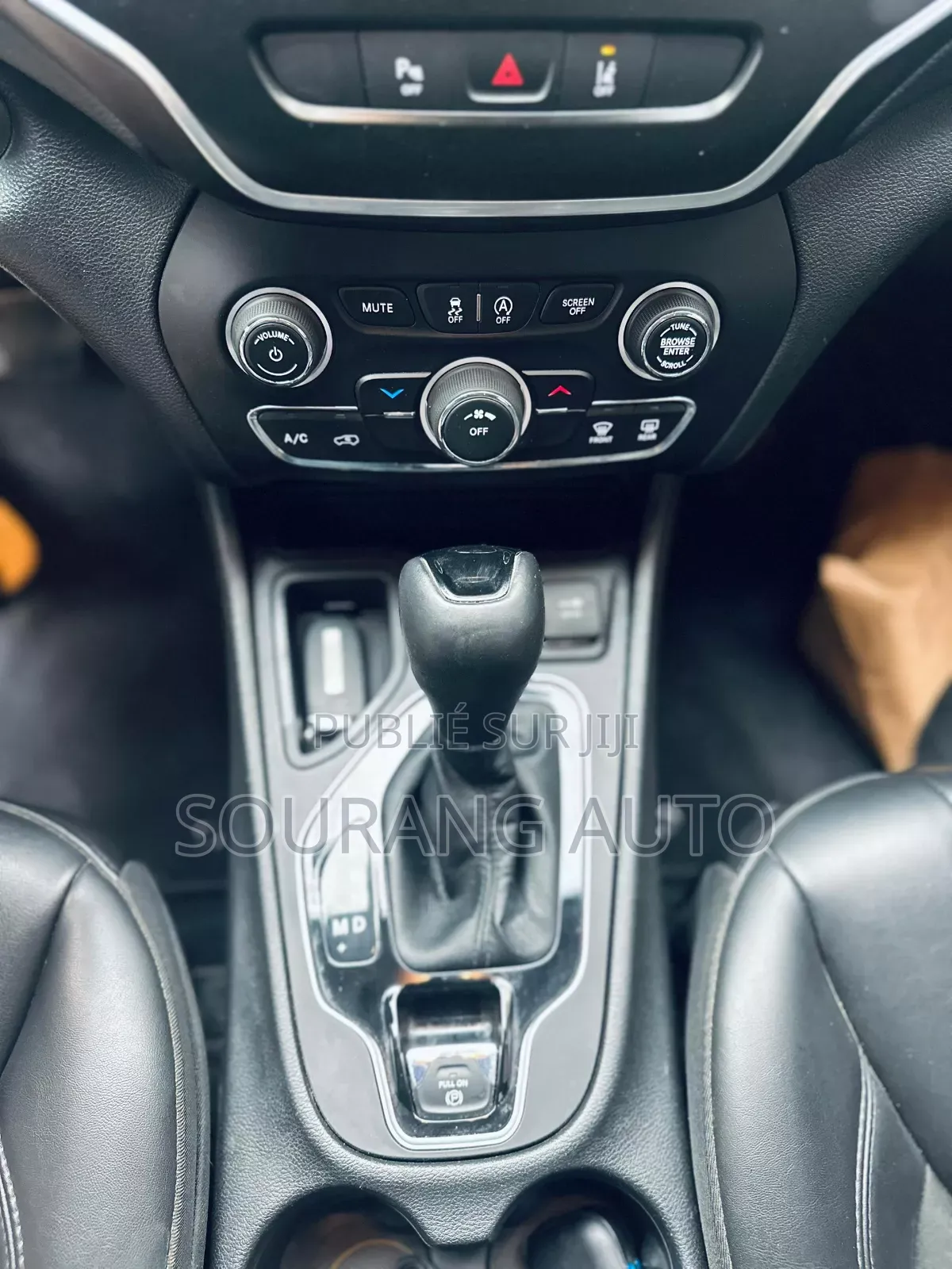 Jeep Cherokee Latitude 2021 Blue