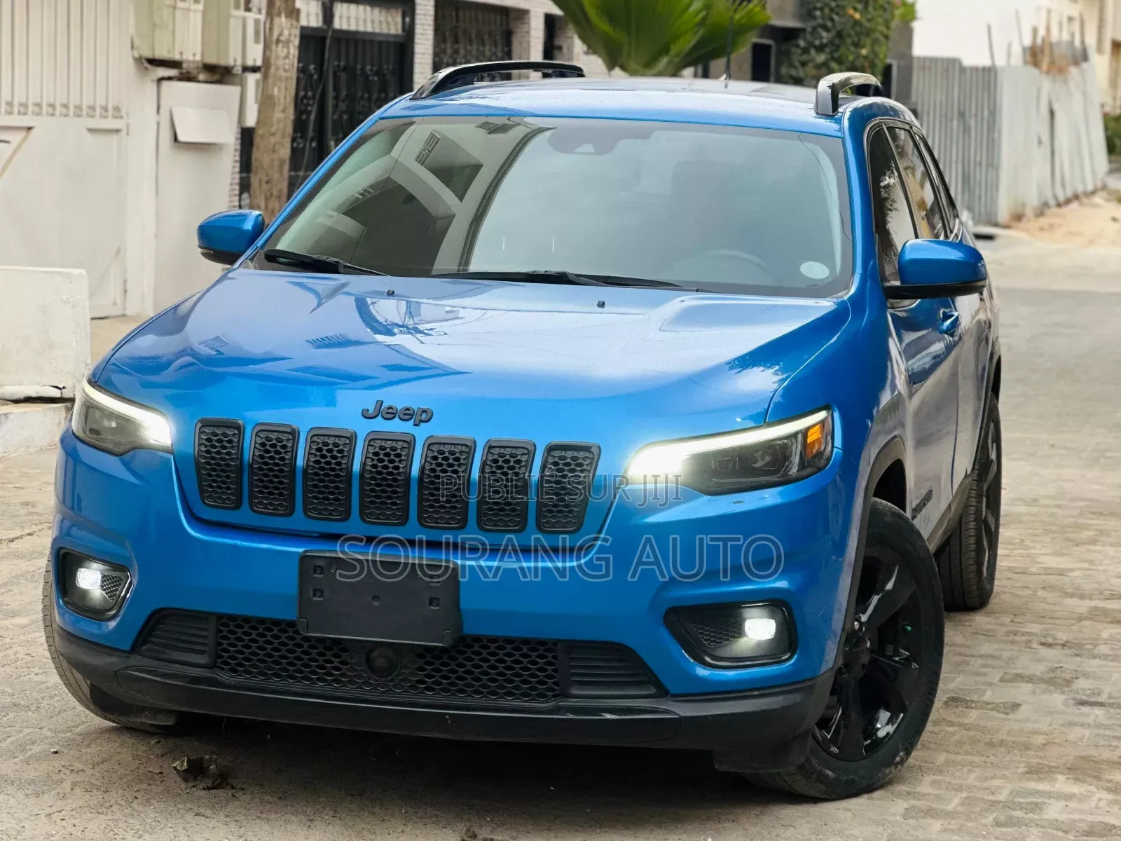 Jeep Cherokee Latitude 2021 Blue