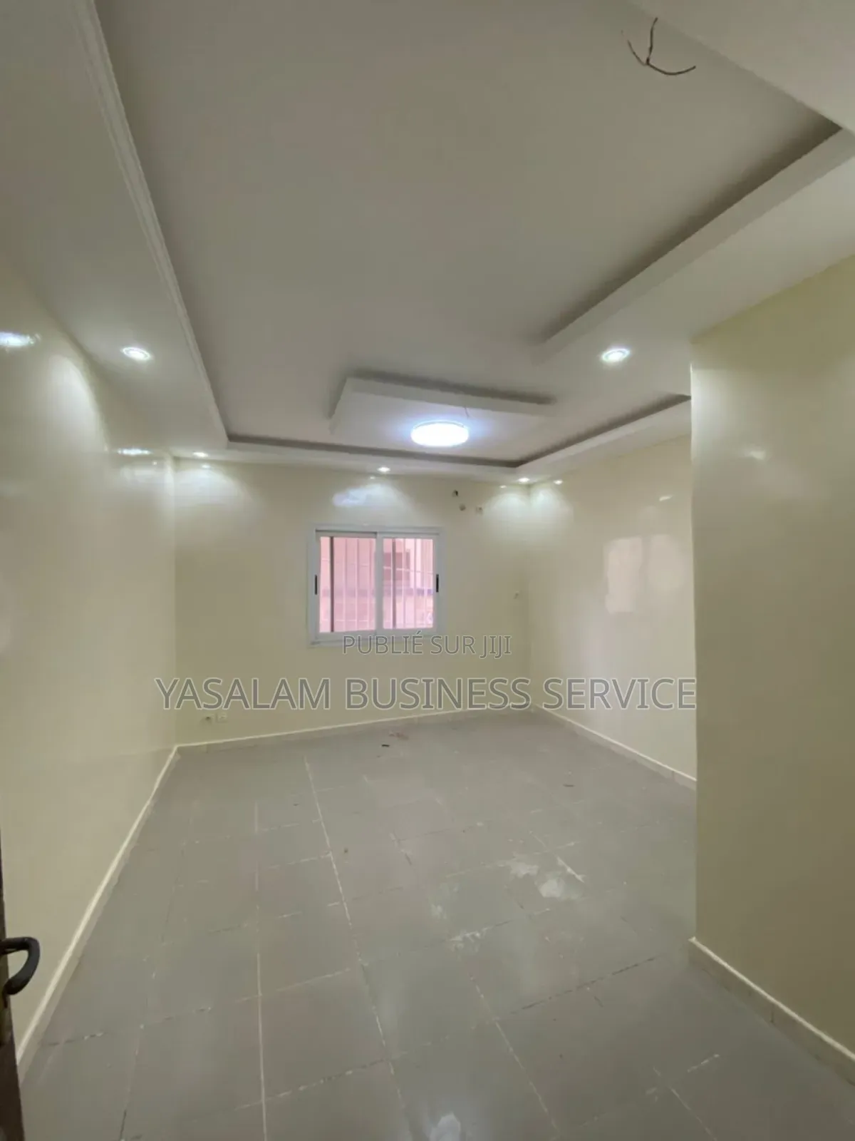 2chbre Appartement dans Yasalam Business, Yoff à Louer