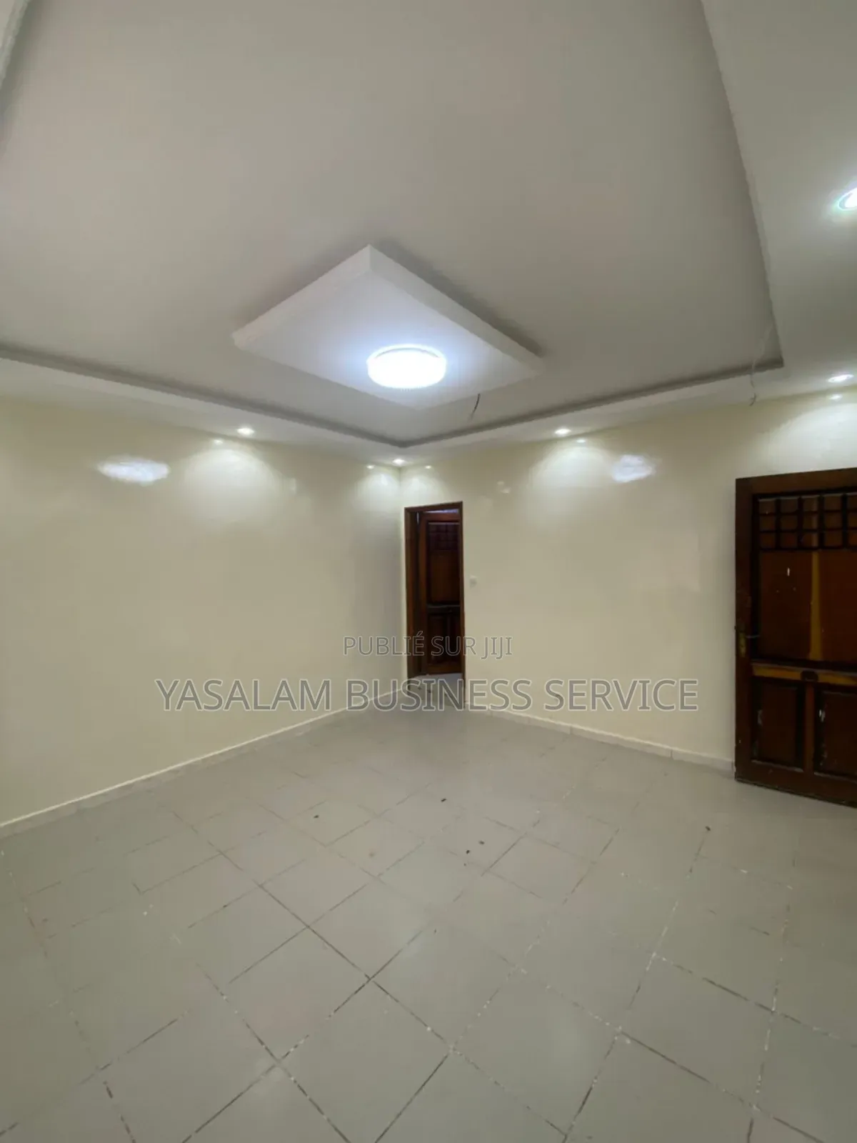 2chbre Appartement dans Yasalam Business, Yoff à Louer