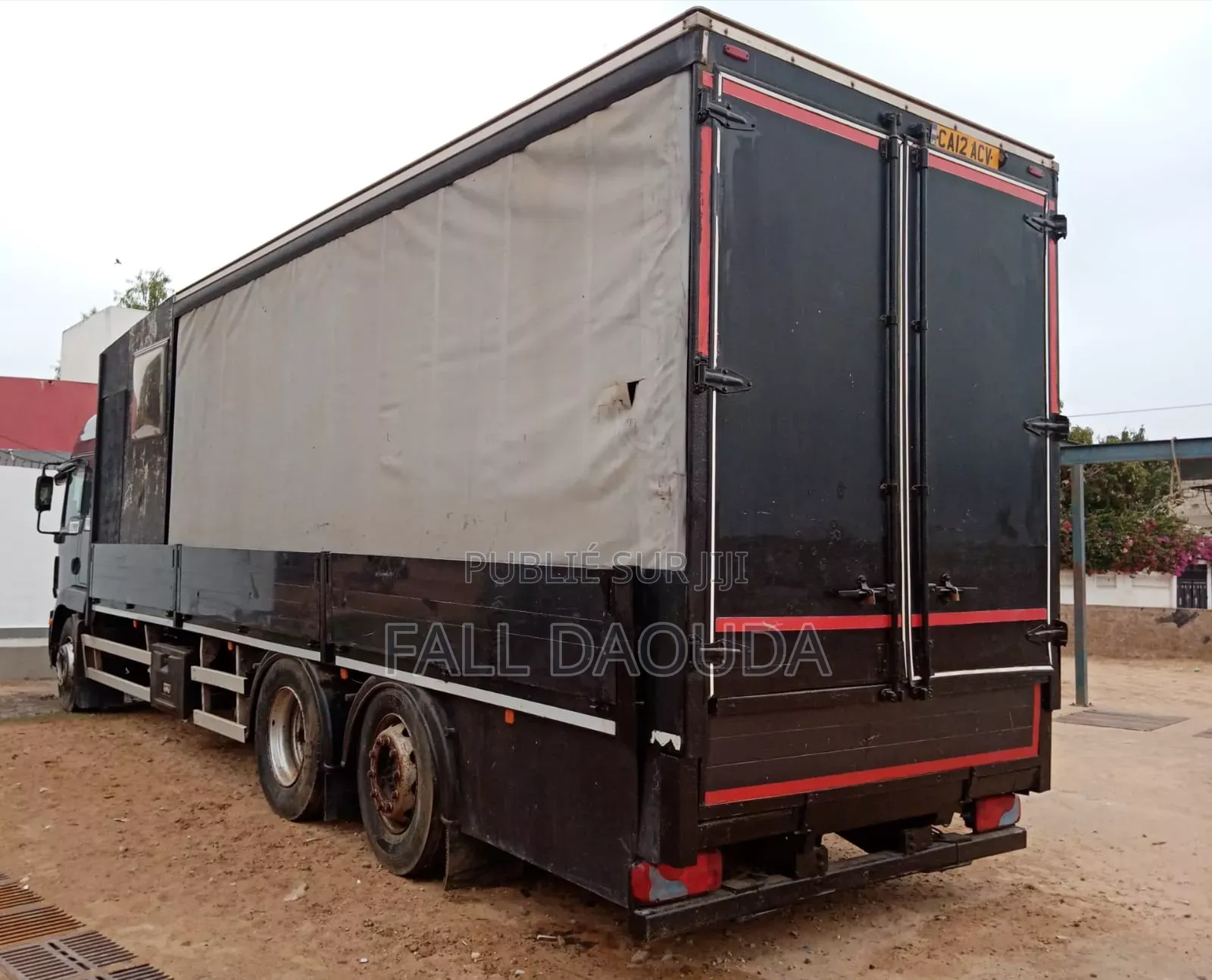 Camion Man Visite À Mbour