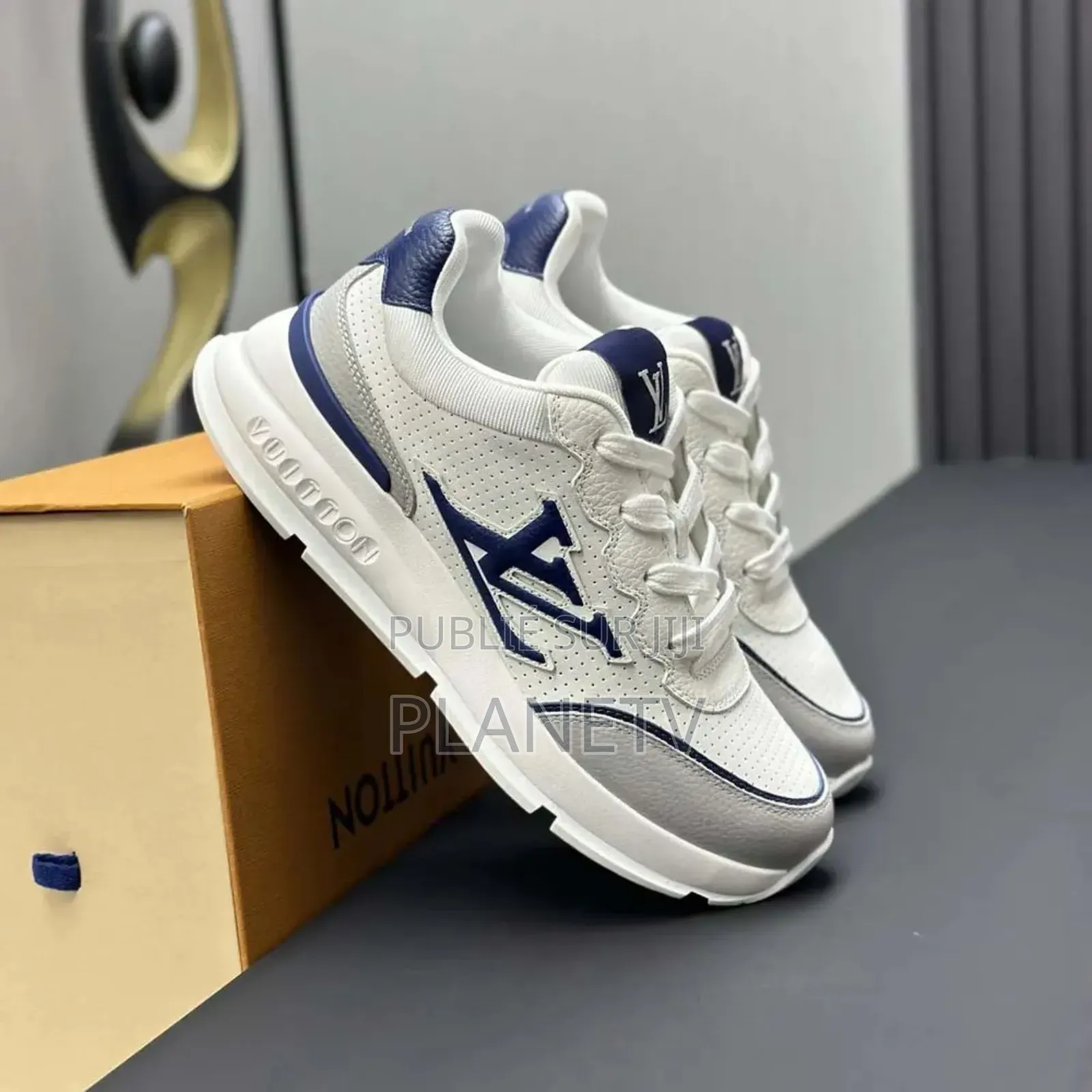 Louis Vuitton Classique by Zs