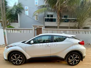 Toyota C-HR 2018 Blanc