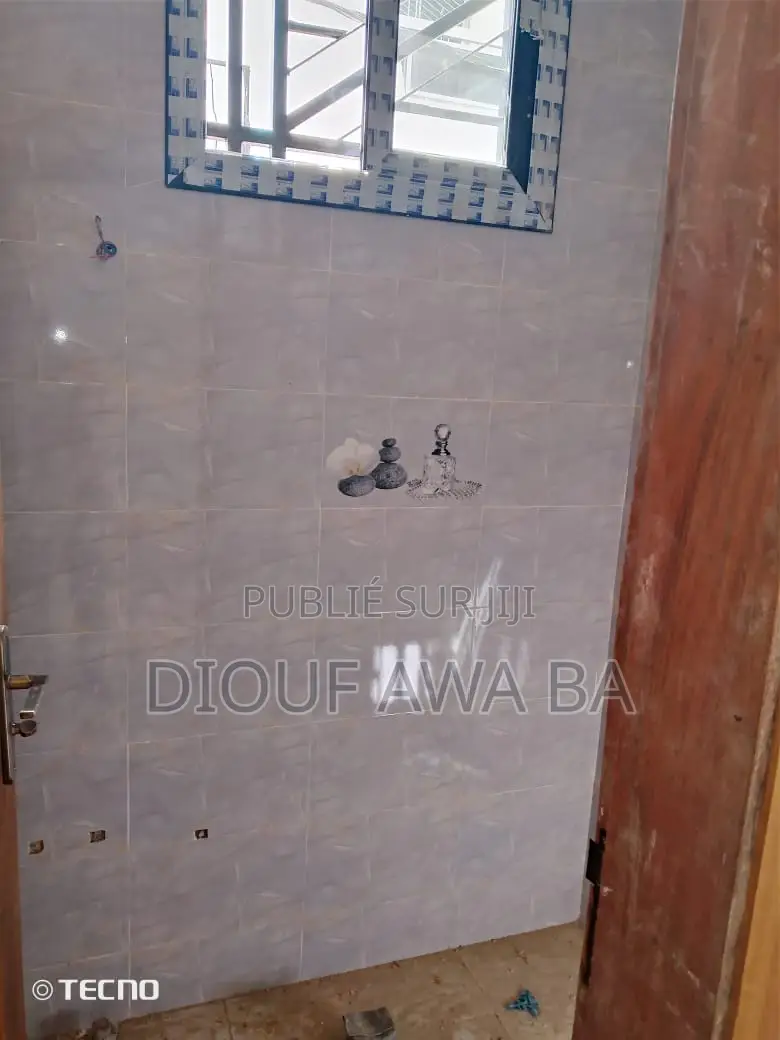 3chbre Appartement dans Appartement 2, Grand Dakar à Louer