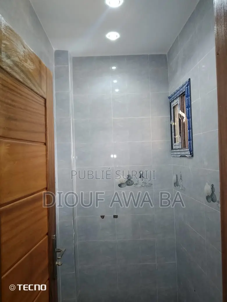 3chbre Appartement dans Appartement 2, Grand Dakar à Louer
