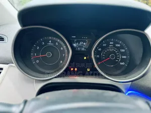 Hyundai Elantra Limited Sedan FWD (1.8L 4cyl 6A) 2016 Blanc