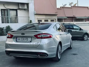 Ford Fusion 2015 Gris