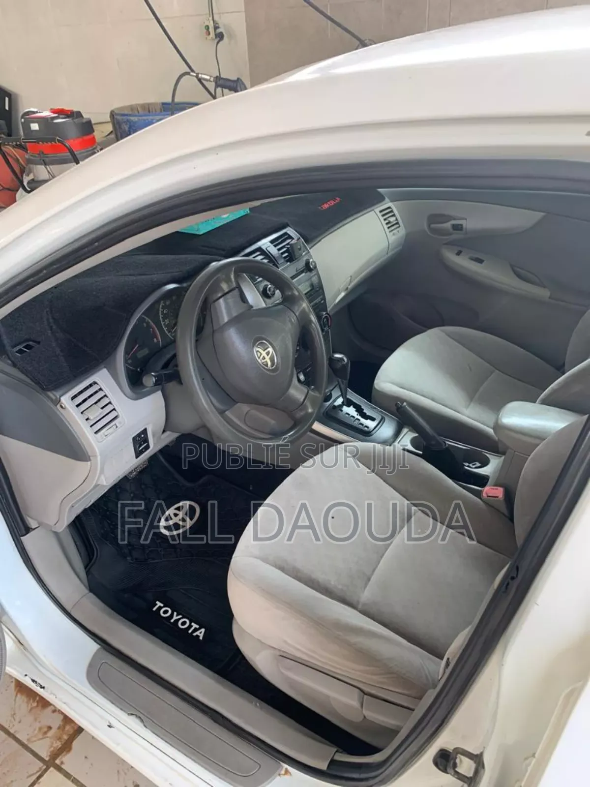 Toyota Corolla 2010 Blanc