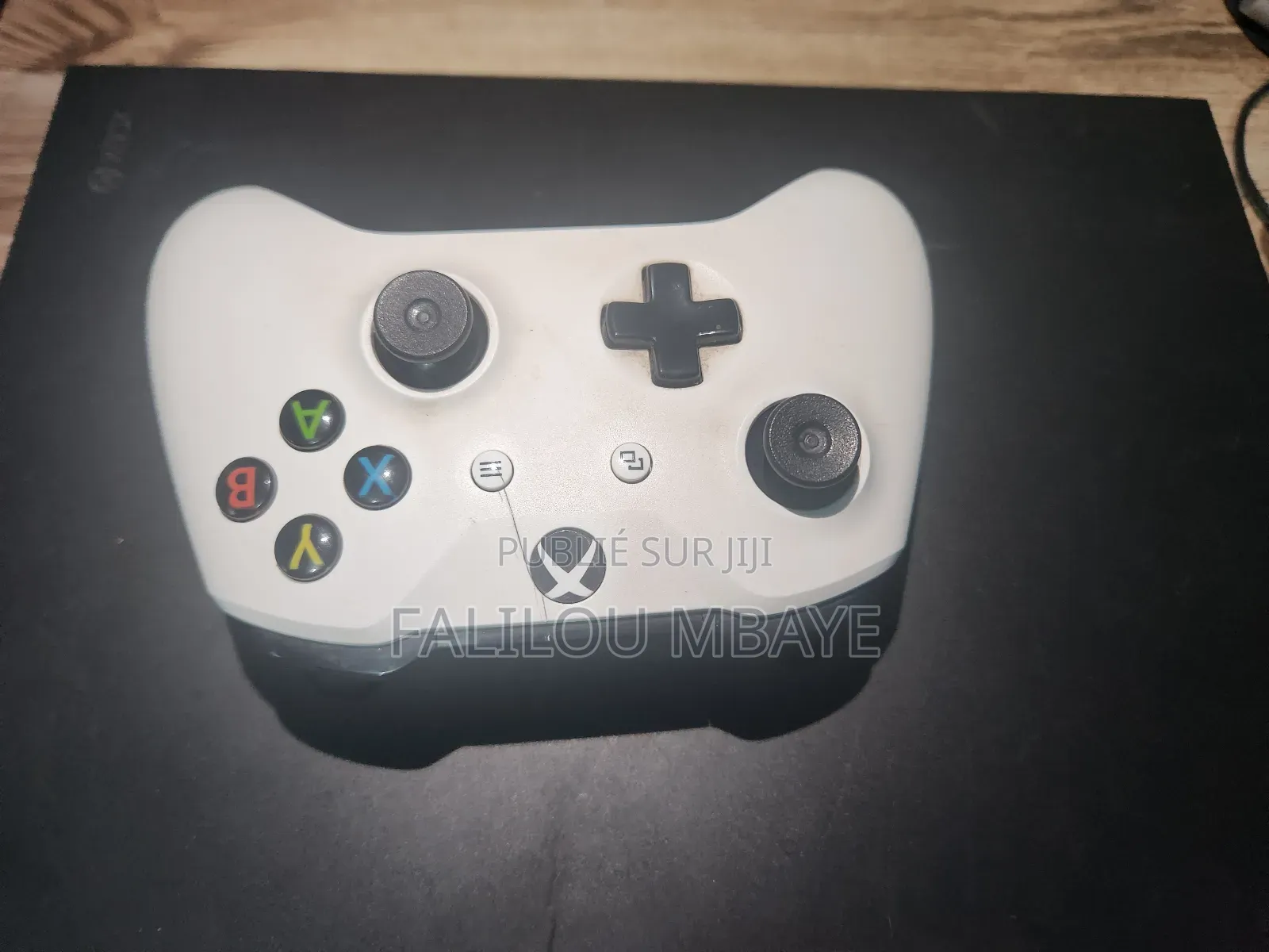 Xbox One X Avex Uje Manette Et Quelques Jeux