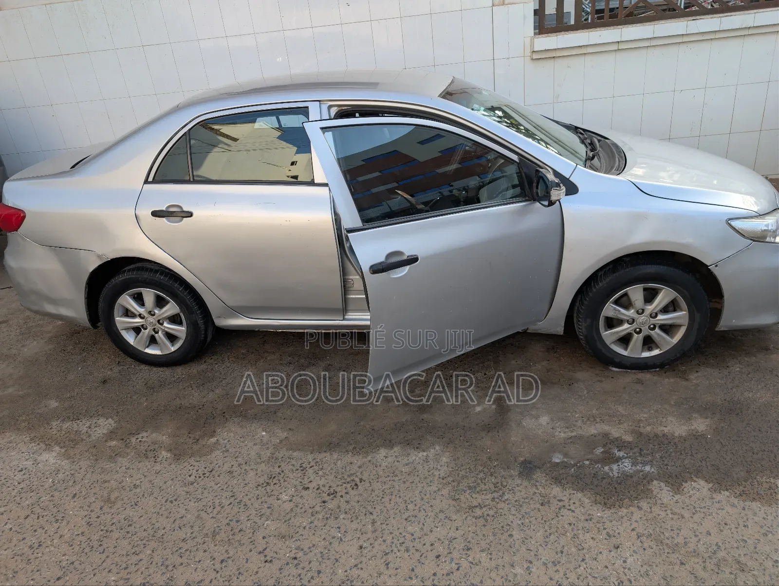 Toyota Corolla L 4dr Sedan (1.8L 4cyl 4A) 2014 Gris
