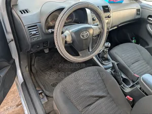 Toyota Corolla L 4dr Sedan (1.8L 4cyl 4A) 2014 Gris