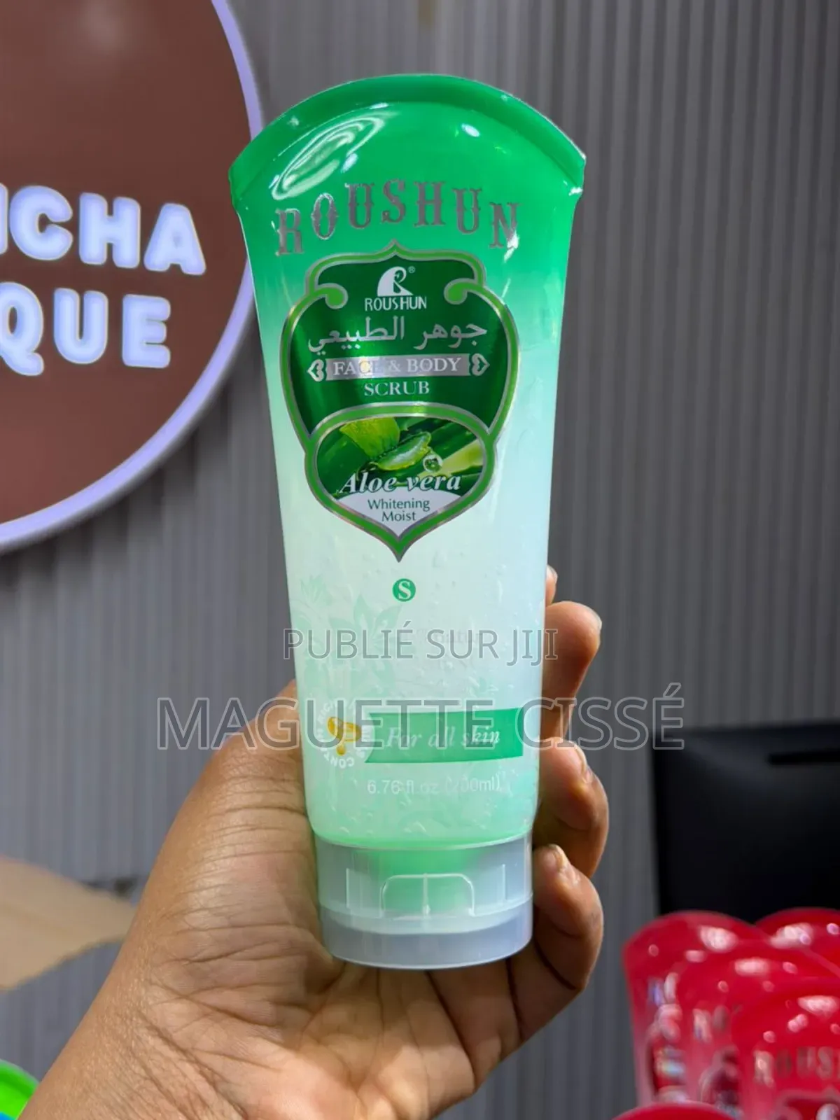 Gel Exfoliant Pour Visage Et Corps Aussi Efficace Contre Les Kintos