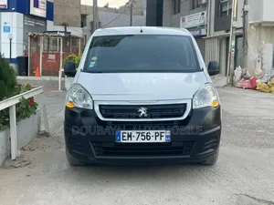 Peugeot Partenaire 2017 Black