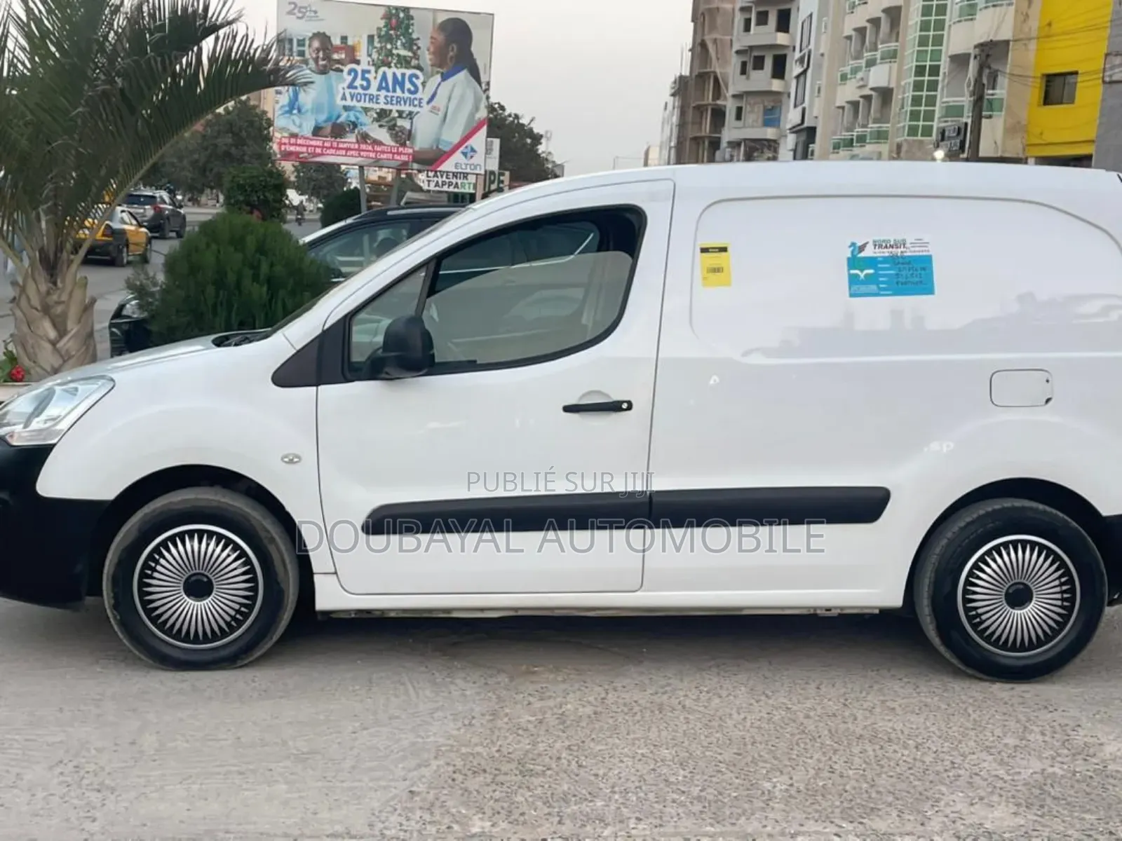 Peugeot Partenaire 2017 Black