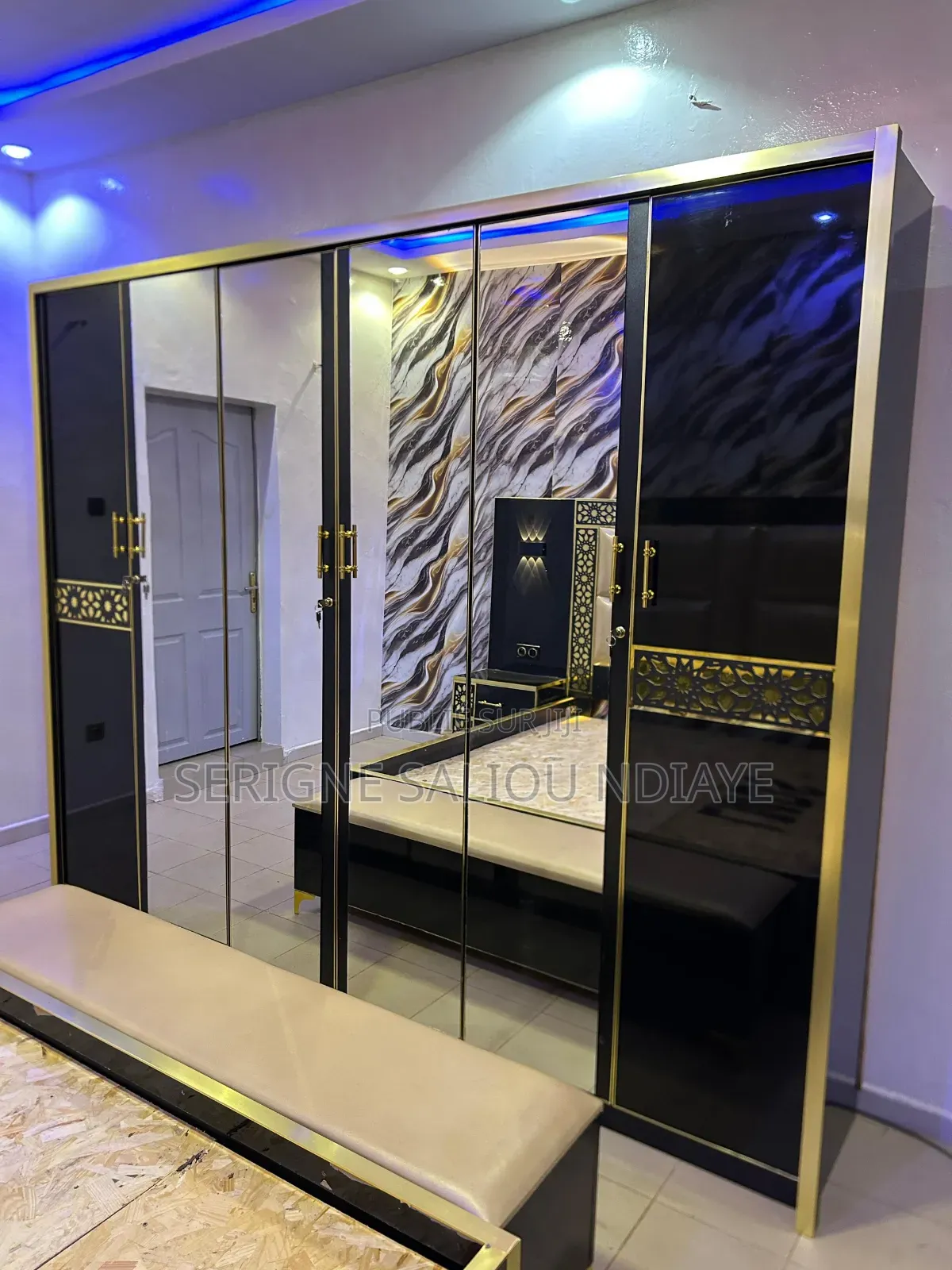 Chambre À Coucher Complète