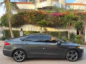 Ford Fusion Titanium AWD 2019 Gris
