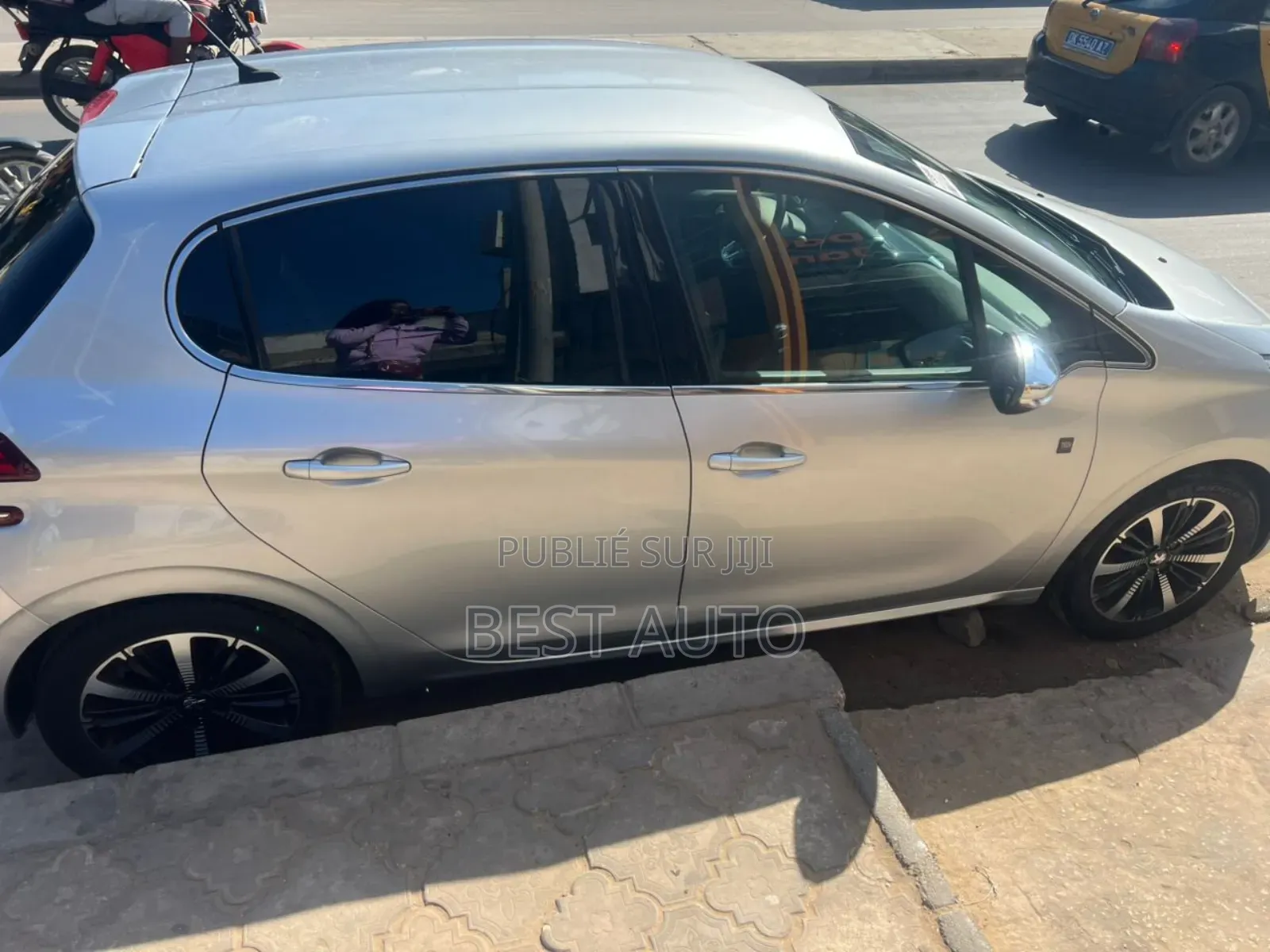 Peugeot 208 2018 Gris