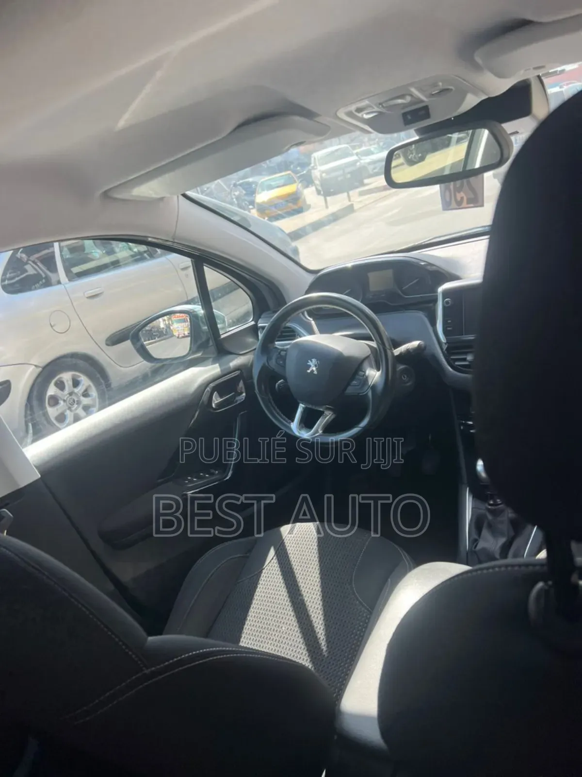 Peugeot 208 2018 Gris