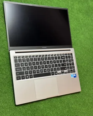 New Samsung Galaxy Book4 16GB Intel Core I7 SSD 512GB