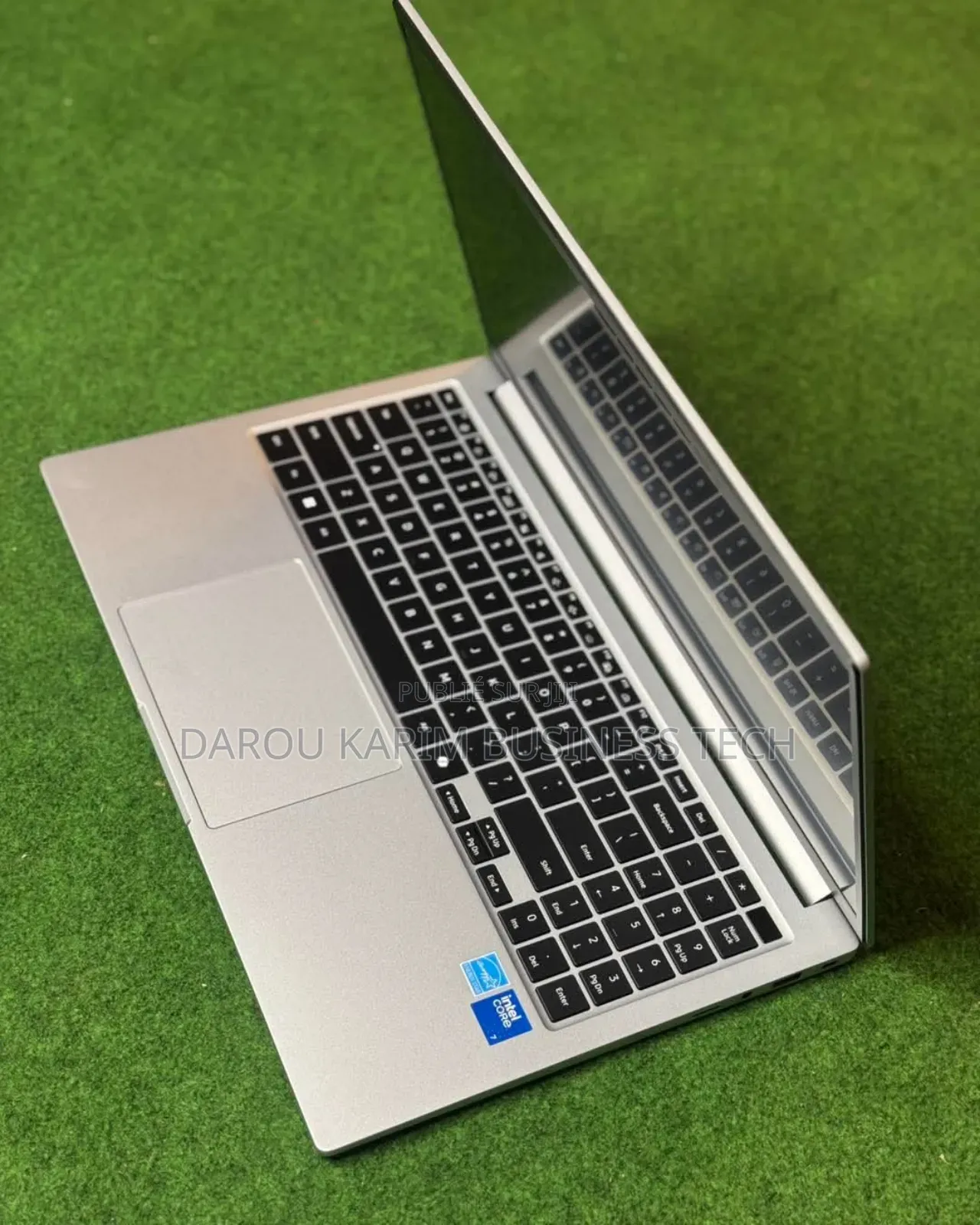 New Samsung Galaxy Book4 16GB Intel Core I7 SSD 512GB