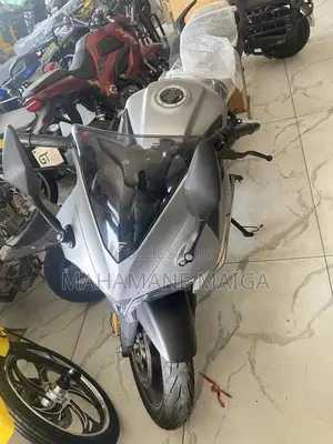 New Voge 300 Rally 2025 Gris