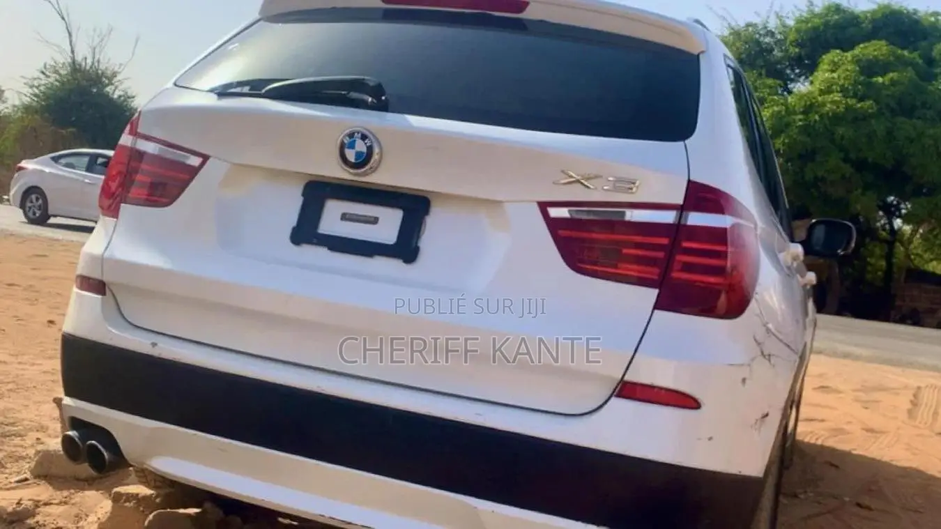 BMW X3 xDrive28i 4dr SUV AWD (2.0L 4cyl Turbo 8A) 2014 Blanc