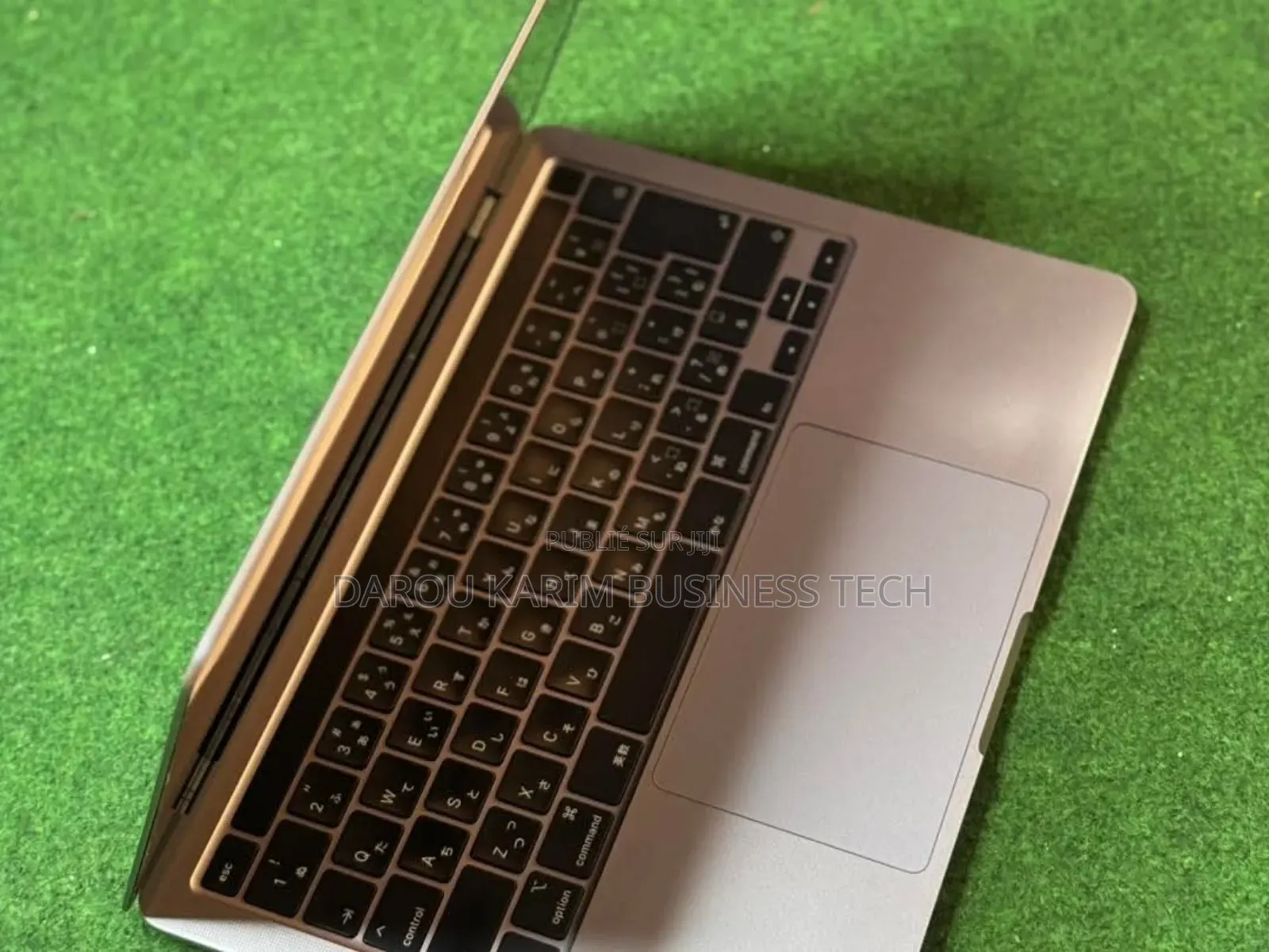 New Apple MacBook Pro 2020 16GB Intel Core I5 SSD 512GB