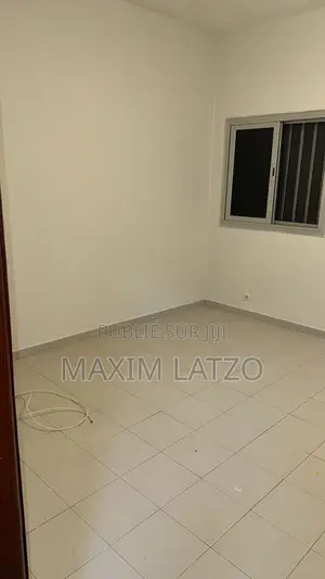 1chbre Appartement dans Yoff à Louer