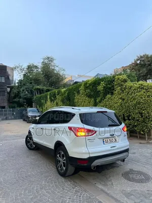 Ford Escape SE 4dr SUV (1.6L 4cyl Turbo 6A) 2014 Blanc