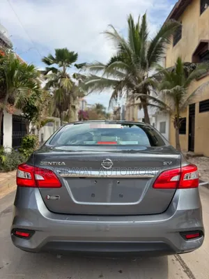 Nissan Sentra 2018 Gris