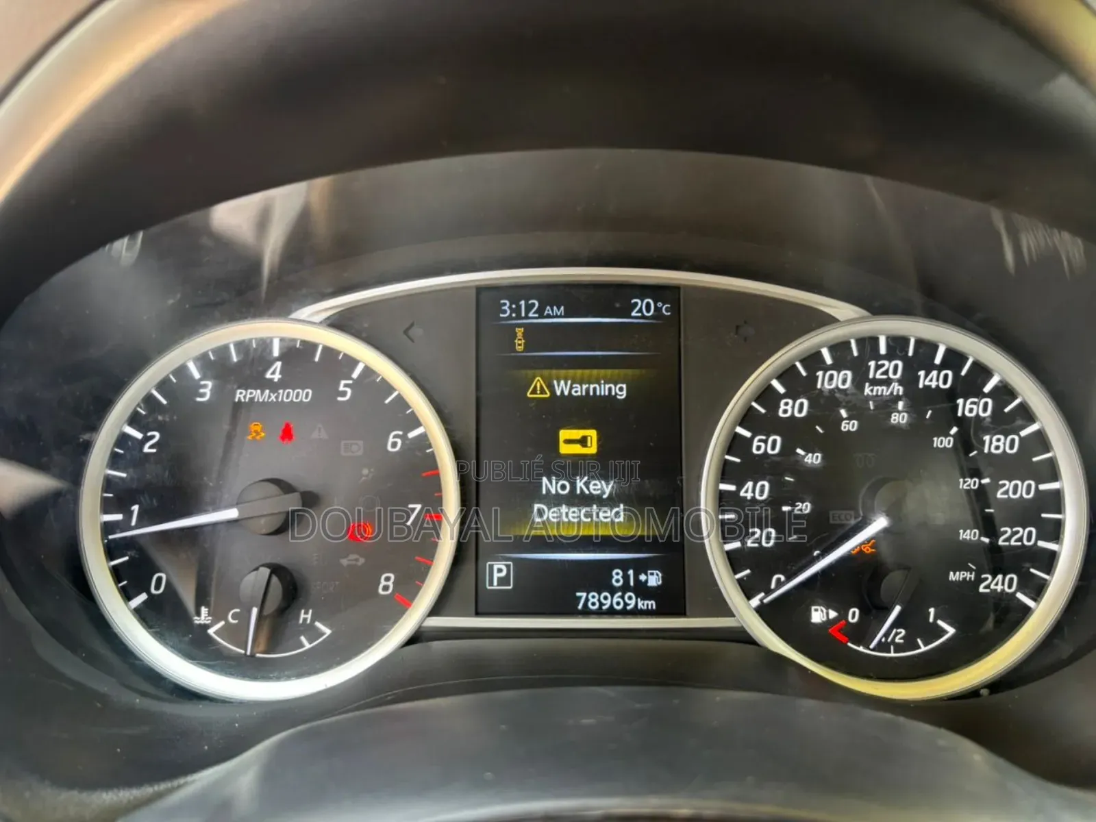 Nissan Sentra 2018 Gris