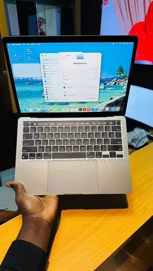 New Apple MacBook Pro 2020 M1 16GB Apple M1 SSD 256GB