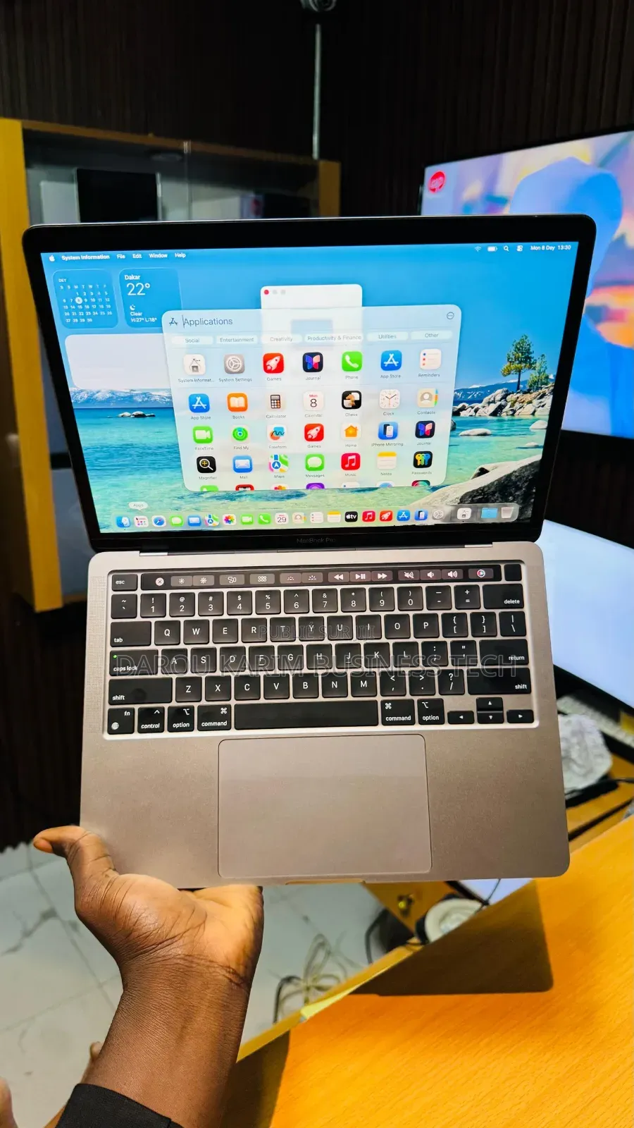 New Apple MacBook Pro 2020 M1 16GB Apple M1 SSD 256GB