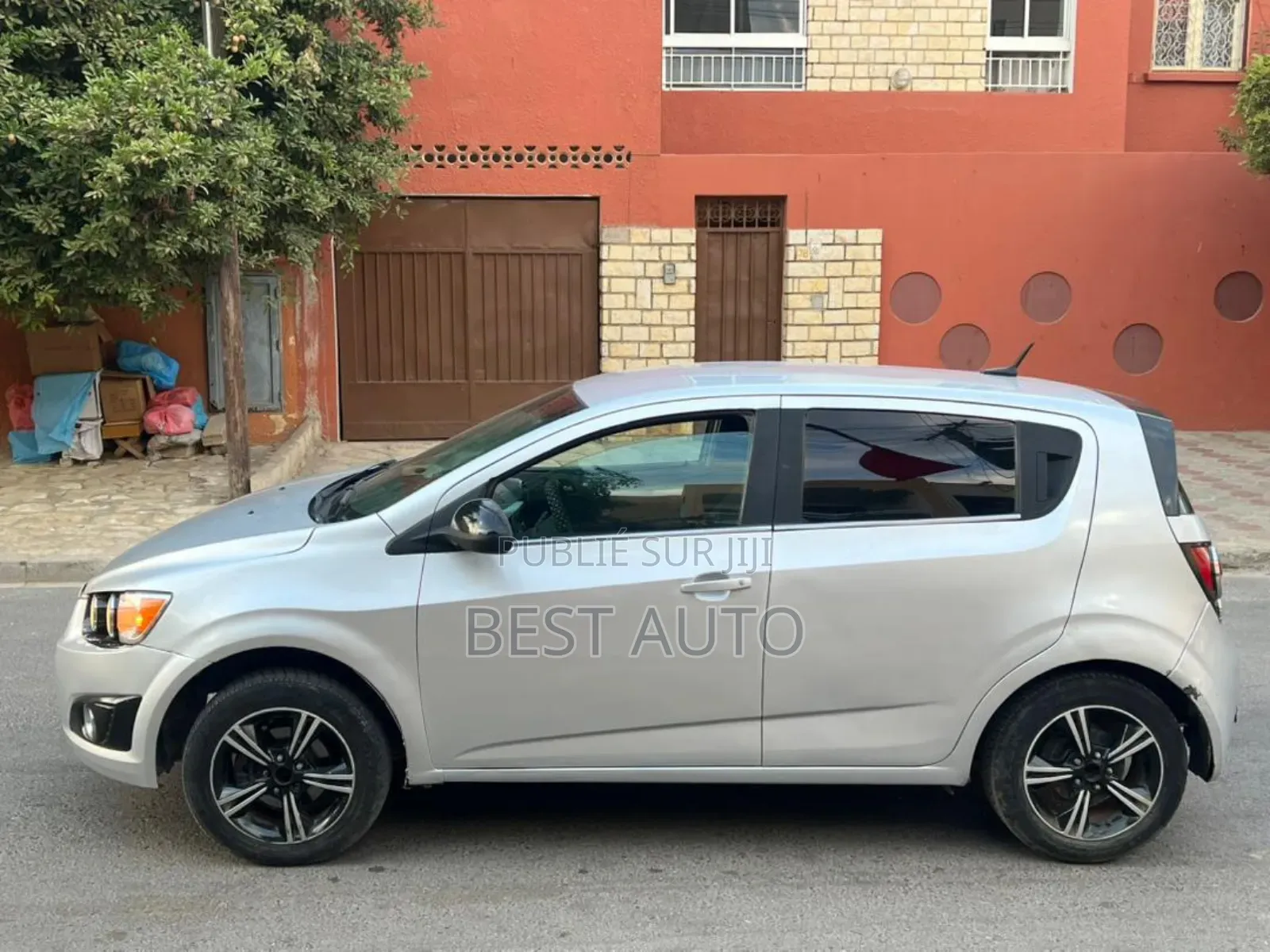 Chevrolet Sonic 2012 Gris