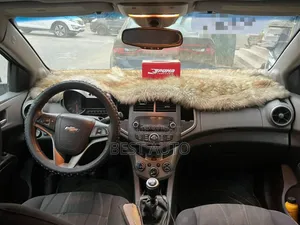 Chevrolet Sonic 2012 Gris