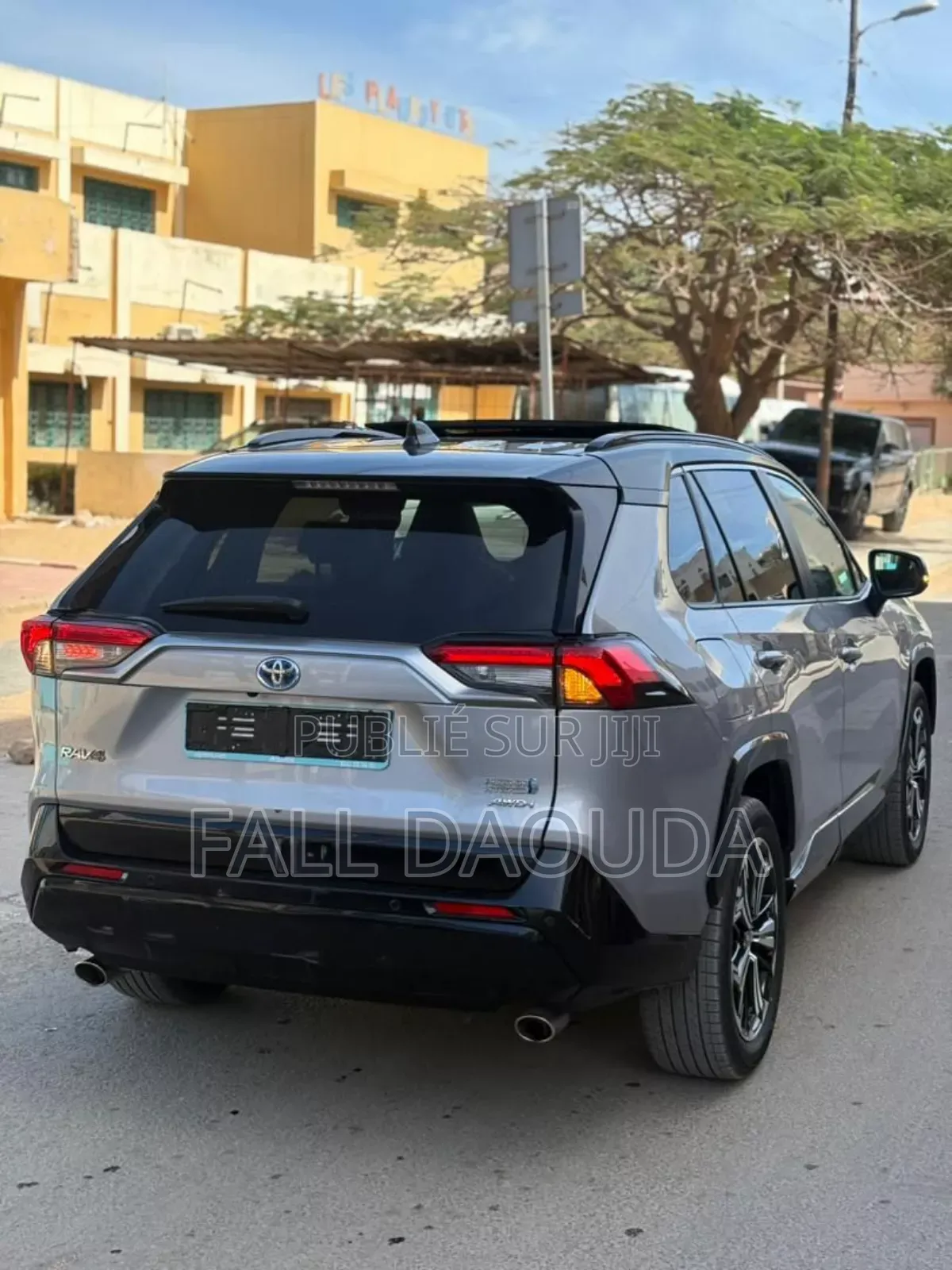Toyota RAV4 2025 Gris