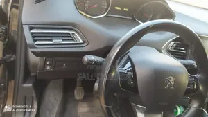 Peugeot 308 2018 Black