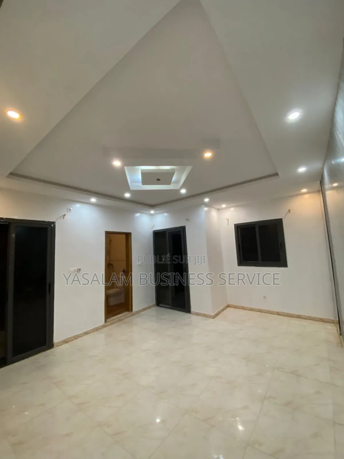 2chbre Appartement dans Yasalam Business, Yoff à Louer