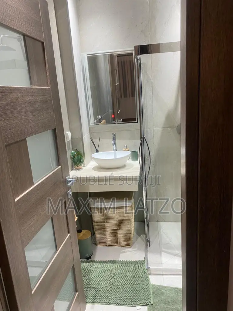 Furnished 1chbre Appartement dans Fann-Point E-Amitié à Louer