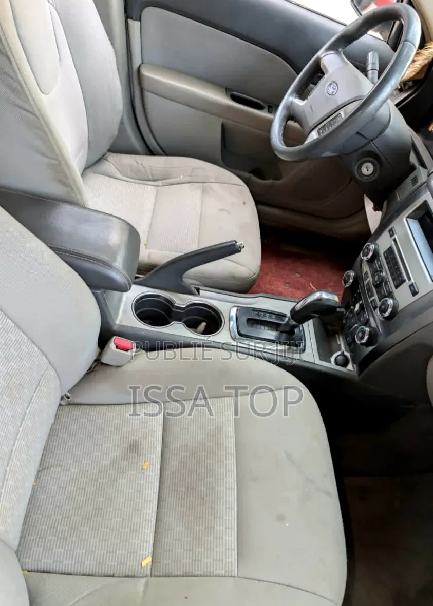 Ford Fusion 2012 Gris