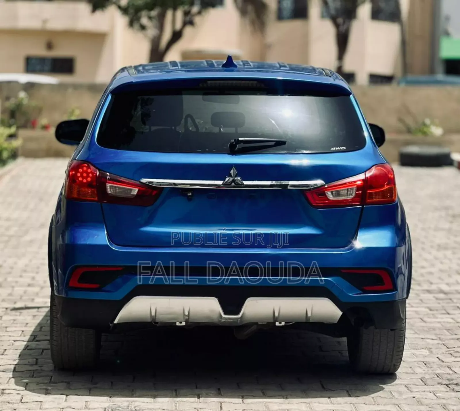 Mitsubishi Outlander 2018 Blue