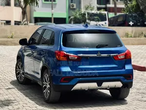 Mitsubishi Outlander 2018 Blue